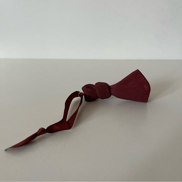 NWT Taylor Swift "All Too Well" Scarf Ornament - Picture 9 of 14